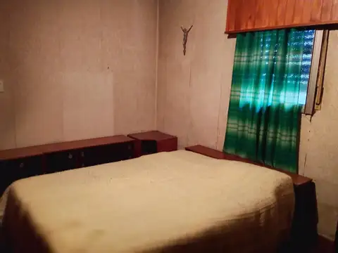Casa 4 ambientes con 1 baño