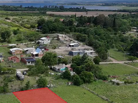 Pública 100, Piso 00