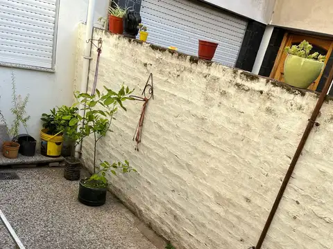 Depto Tipo Casa en Venta con 1 cocheras