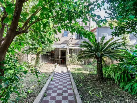 Depto Tipo Casa en Venta en Chacarita, USD 249.000