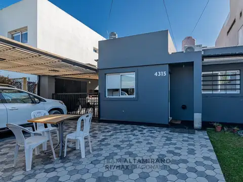 Depto Tipo Casa en Venta con 1 cocheras