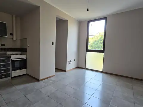 Z/ BV. MUTTIS, ESTAR COMEDOR LUMINOSO, COCINA, CALEFACTOR, PLACARES, TERRAZA COMUN Y ASADOR