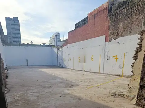 Terreno en Venta en Mataderos, USD 240.000