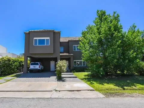 Casa en Venta de 4 dormitorios