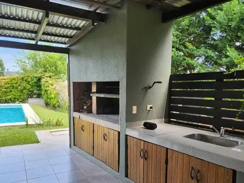 Casa en Venta en El Cantón, USD 255.000
