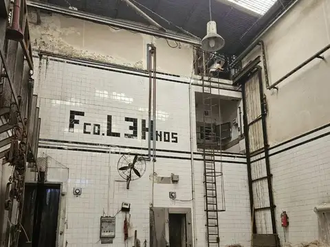 Terreno en Venta 28  mts Fondo