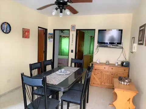 Departamento 3 ambientes con Cochera  a una cuadra del Mar 