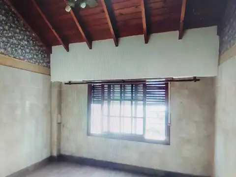 Casa en Venta con 4 cocheras