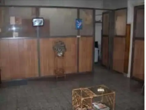 Local en Venta 49 años