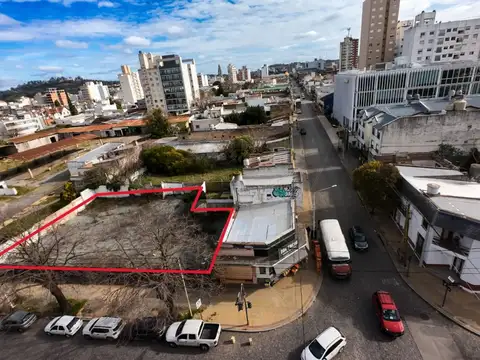 ALQUILER COMERCIAL PREDIO EN AVENIDA SANTAMARINA