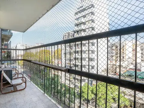 Venta de Departamento en Villa Crespo de 5 Ambientes y Dependencia