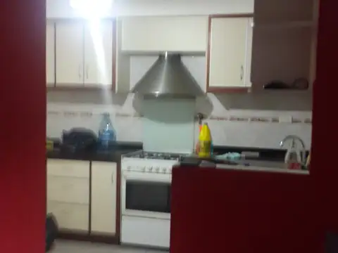 Casa 5 ambientes con 1 baño