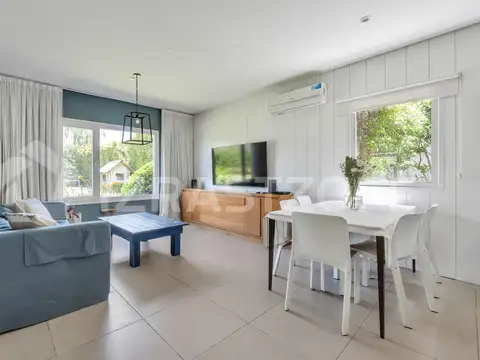 Casa 6 ambientes con 3 baños