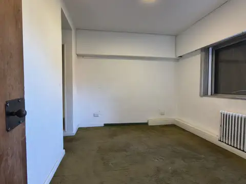 Oficina 3 ambientes con 2 baños