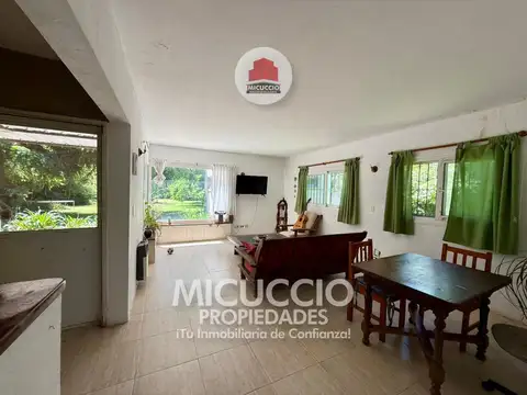 Casa 5 ambientes con 2 baños