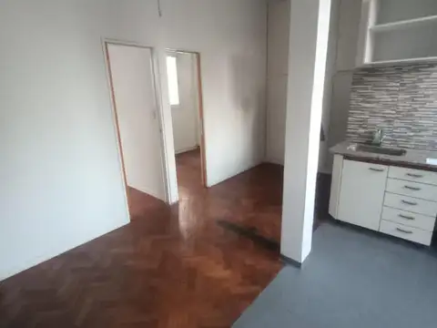 Depto Tipo Casa en Venta 50 años