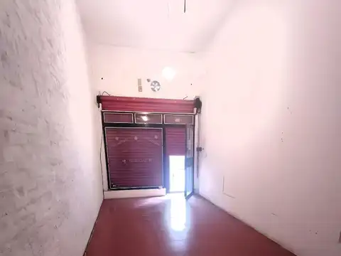 Local en Alquiler en Boca, $ 700.000