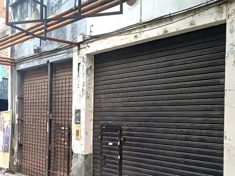 LOCAL COMERCIAL EN VIA PUBLICA -