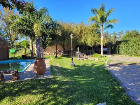 CASA EN VENTA, PILETA, OLIVEROS