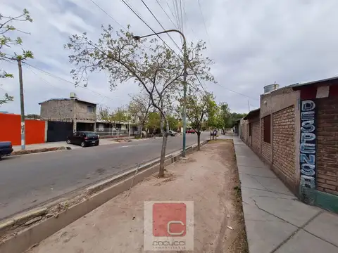 Azul y Aristóbulo del Valle 2197- B°Covimet- Godoy Cruz