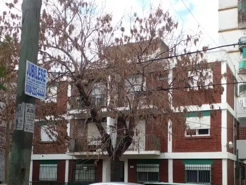 PALACIOS A. 100, Piso P.B