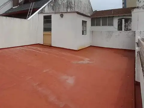 P.H 3  AMB. C/patio y terraza propia/centro v.ballester