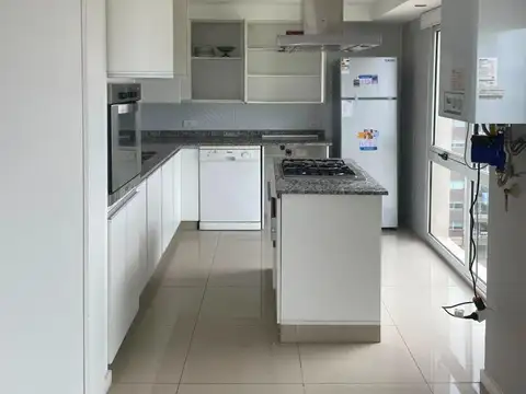 Departamento en Alquiler de 4 ambientes