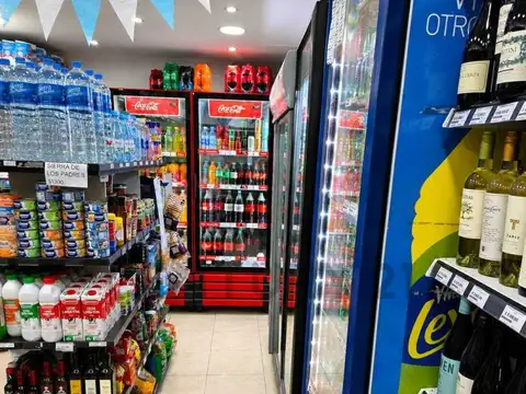Fondo de Comercio en Venta | Excelente Ubicación a ½ Cuadra de Colegio y Hospital Rivadavia