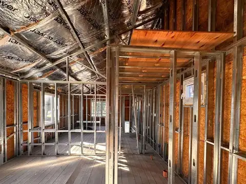 Casa en Venta con 3 cocheras