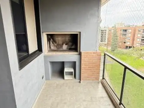 Departamento en Alquiler con 1 cocheras