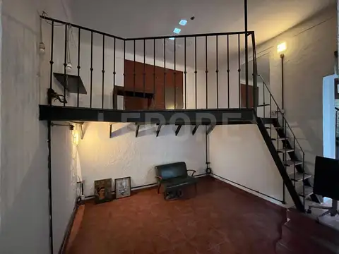 Depto Tipo Casa 4 ambientes con 2 baños