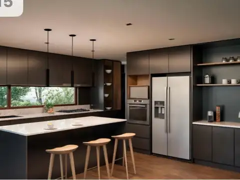 Casa 7 ambientes con 4 baños