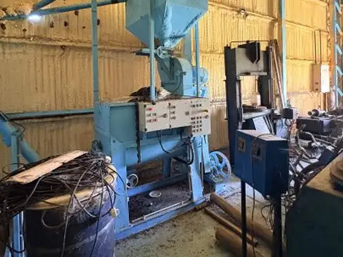 Nave Industrial 378 m² - Criadero de Pollo - Ibarlucea