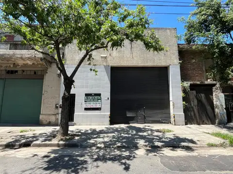 Amplio galpon 8.66x30 mts