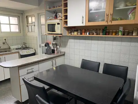 Coronel Apolinario Figueroa 100, Piso 3