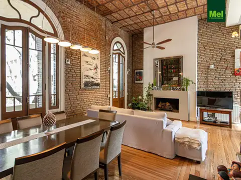 Excepcional Casa en 1° Piso Terraza, Parrilla y Playroom