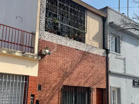 Víctor Hugo 300, Piso Pb
