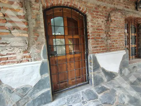 Se alquila | Casa de 5 Dormitorios | Barrio Jardines del Rey