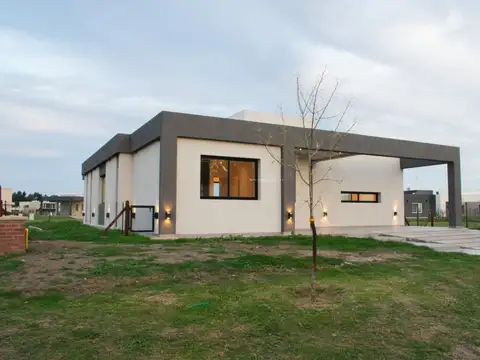 Venta Casa en San simón 3 Dormitorios Canning