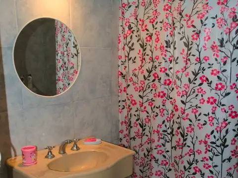 Depto Tipo Casa 3 ambientes con 2 baños