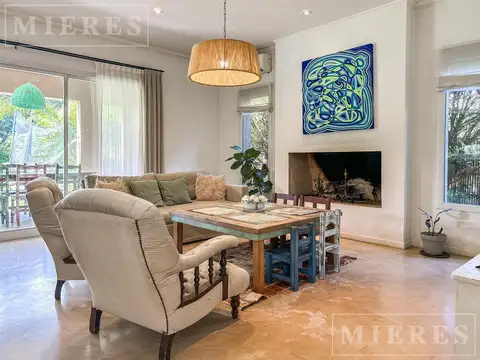 Casa en Venta al Este