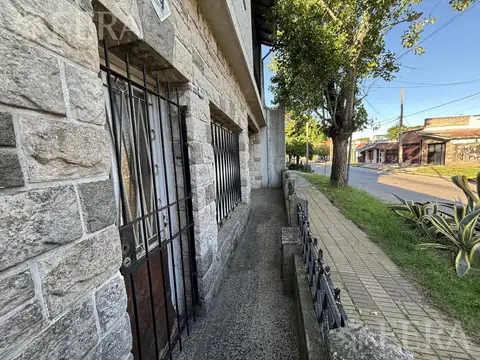 CEFERINO NAMUNCARÁ  al 3800