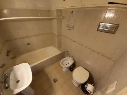 Depto Tipo Casa en Venta 50 años