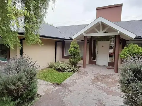 CASA EN VENTA EN BARRIO EL PARAISO COUNTRY  