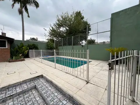 Casa en Venta 4 Ambientes Varias Opciones Patio Piscina Victoria