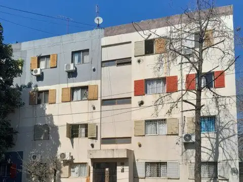 Departamento de 4 amb. en venta