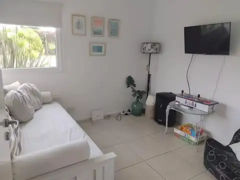 Casa en Alquiler Temporal con 2 cocheras