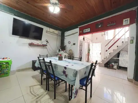 Depto Tipo Casa en Venta en Villa Dominico, USD 51.000
