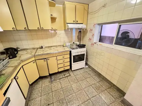 Casa 7 ambientes con 2 baños