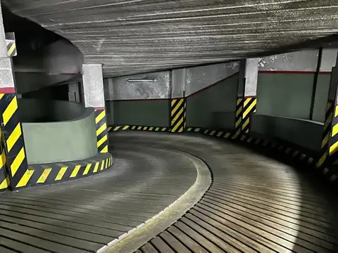 Cochera en Venta Cubierta